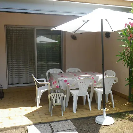6 Pers, 2 Chambres, Terrasse, Piscine, Tennis, Parking -ref Ipa313 Apartmán *